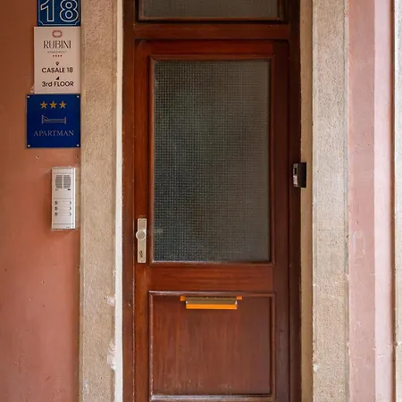 Apartment Rubini - Modern In The Heart Of Old