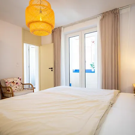 Rubini - Modern In The Heart Of Old Apartment *