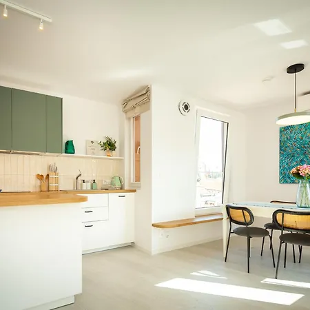Apartment Rubini - Modern In The Heart Of Old *