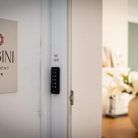 Rubini - Modern In The Heart Of Old Appartement *